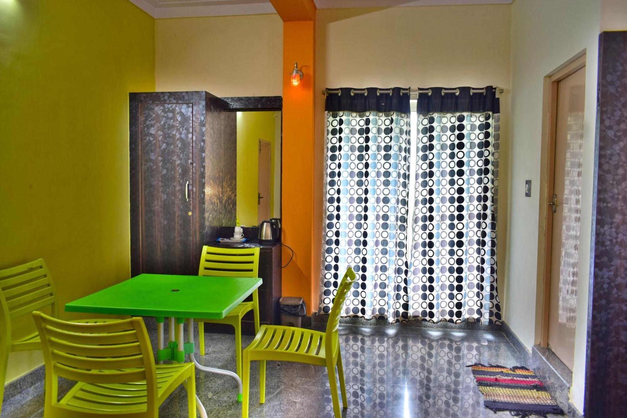 Dolphin Resort Yelagiri Exterior photo